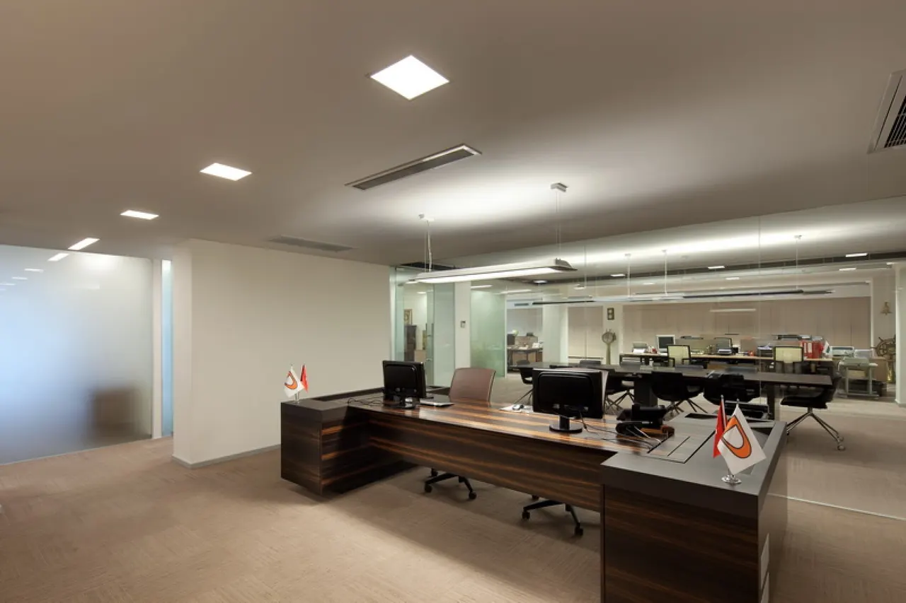 Densan Office — 7