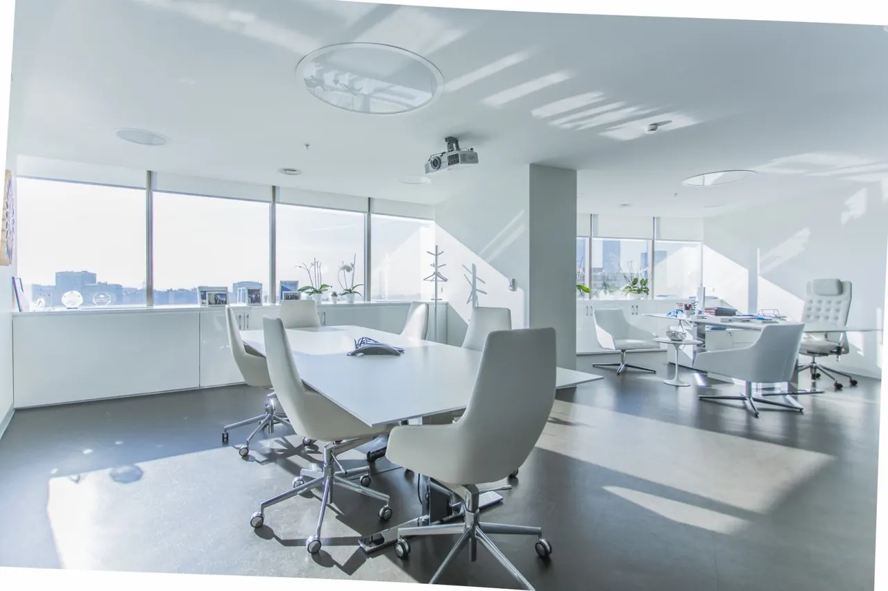Exeltis Office — 4