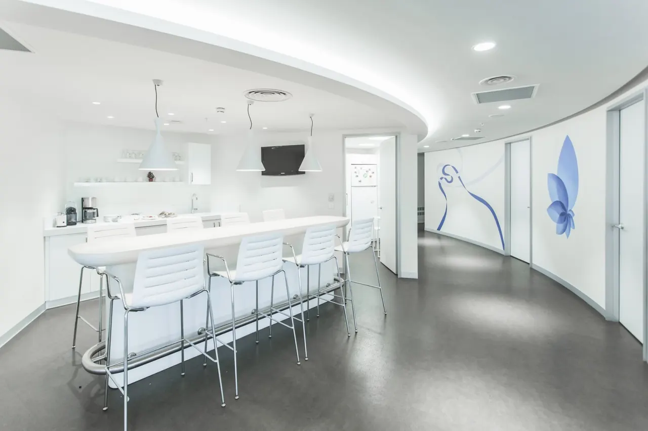 Exeltis Office — 6